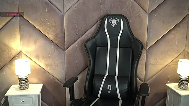 Michelle 054 online show from December 17, 12:43 pm