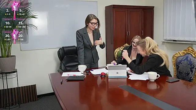 Michelle 054 online show from January 28, 5:03 pm