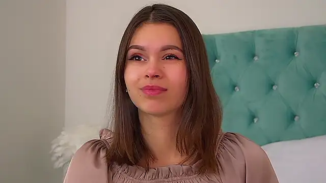 PollyLanders online show from February 1, 7:12 pm