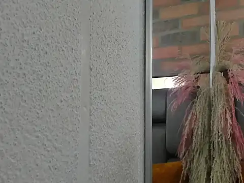 JESSYCORTES online show from March 29, 3:28 am