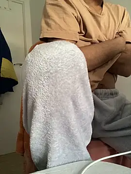 Lucascacaca online show from February 25, 3:43 pm