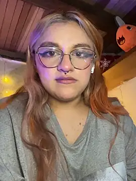 SophiaWeestt99 online show from February 3, 6:40 am