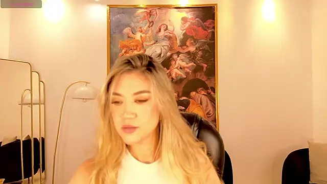RebeccaHudson online show from June 13, 7:56 pm