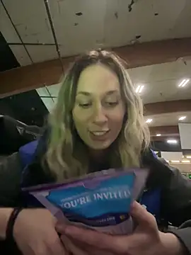 Snapshot of M1ssyk1ssy chatting on December 31, 10:45 pm M1ssyk1ssy online show from December 31, 10:45 pm