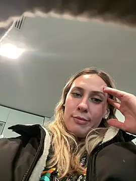 Snapshot of M1ssyk1ssy chatting on January 13, 8:37 pm M1ssyk1ssy online show from January 13, 8:37 pm