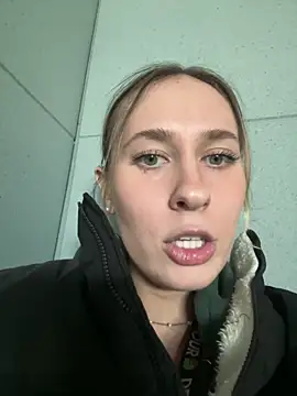 Snapshot of M1ssyk1ssy chatting on January 14, 6:07 pm M1ssyk1ssy online show from January 14, 6:07 pm