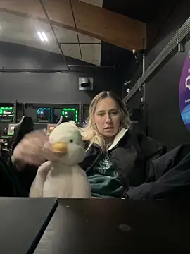 Snapshot of M1ssyk1ssy chatting on January 29, 1:05 am M1ssyk1ssy online show from January 29, 1:05 am