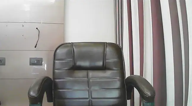 Snapshot of collage_hoty chatting on March 2, 7:34 pm collage hoty online show from March 2, 7:34 pm