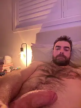 Snapshot of dad_bod_6 chatting on February 6, 11:24 am dad bod 6 online show from February 6, 11:24 am