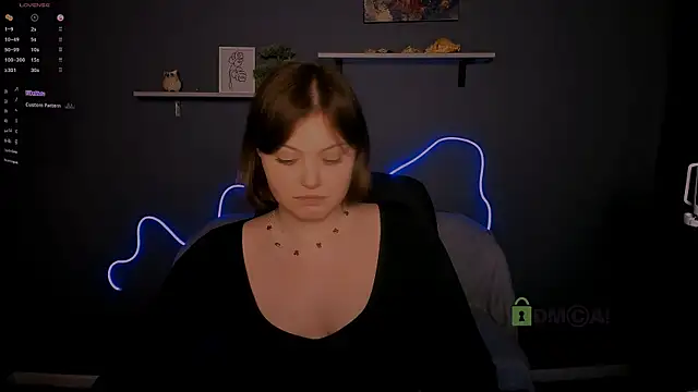 Snapshot of nikole_kitt chatting on October 10, 7:35 pm nikole kitt online show from October 10, 7:35 pm
