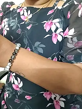 gaurika18 online show from October 24, 5:59 am