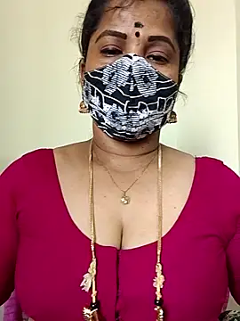 Snapshot of gaurika18 chatting on April 21, 5:36 am gaurika18 online show from April 21, 5:36 am