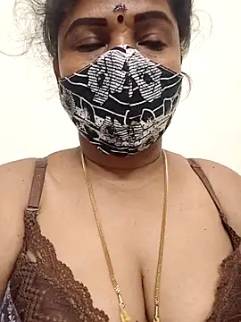 Snapshot of gaurika18 chatting on April 25, 2:14 pm gaurika18 online show from April 25, 2:14 pm
