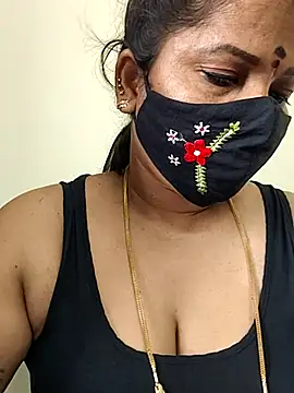 Snapshot of gaurika18 chatting on April 26, 2:20 am gaurika18 online show from April 26, 2:20 am