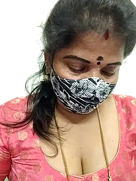 Snapshot of gaurika18 chatting on May 15, 4:03 pm gaurika18 online show from May 15, 4:03 pm