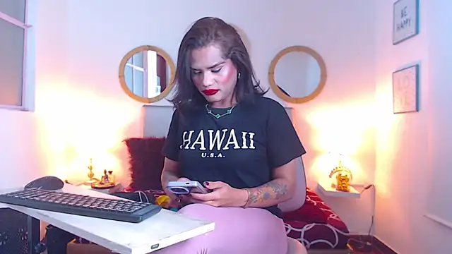 Snapshot of zoe_hecate_sexx chatting on February 25, 12:20 am zoe hecate sexx online show from February 25, 12:20 am