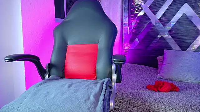 meggan 77 online show from March 4, 4:29 am