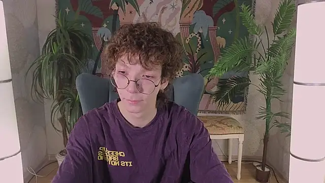 Snapshot of TommieH chatting on March 2, 5:23 am TommieH online show from March 2, 5:23 am