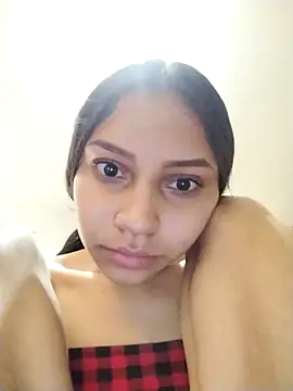 Snapshot of emma_ambar chatting on September 12, 4:18 pm emma ambar online show from September 12, 4:18 pm