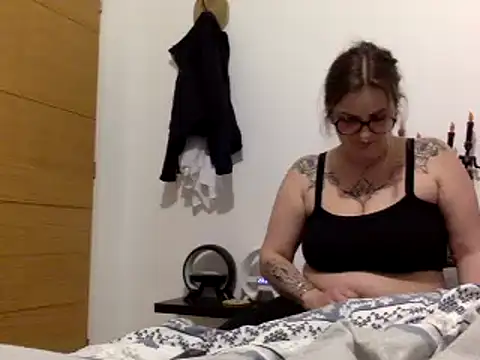 vanillesoumise online show from January 14, 9:41 pm