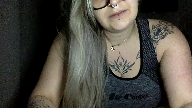 vanillesoumise online show from February 10, 9:36 am