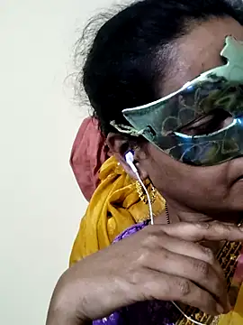 anuradha1432 online show from March 20, 12:53 pm