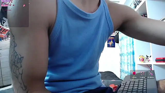 Snapshot of dylan_fun18 chatting on February 19, 10:50 pm dylan fun18 online show from February 19, 10:50 pm