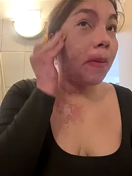 WhiteWomen online show from September 28, 7:08 pm