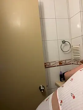 WhiteWomen online show from October 28, 11:07 pm