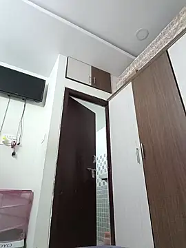 ridetoheaven online show from March 6, 1:57 am