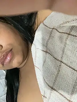 Snapshot of vic_pretynhaa chatting on December 29, 1:17 pm vic pretynhaa online show from December 29, 1:17 pm