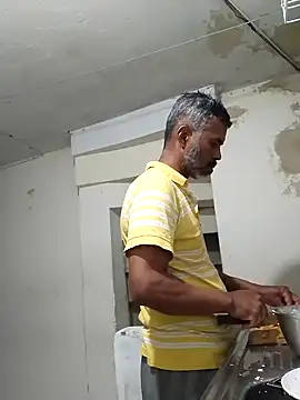 Snapshot of yourprivateproperty chatting on September 21, 12:12 am yourprivateproperty online show from September 21, 12:12 am