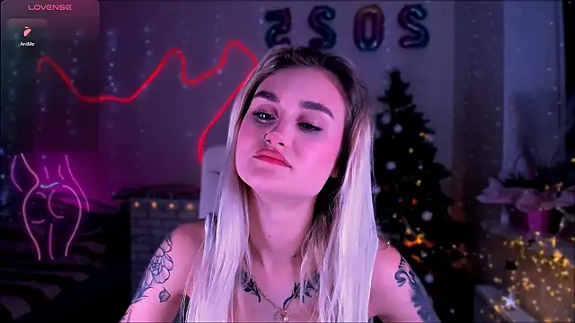 Snapshot of _Ravenaa chatting on January 10, 2:34 pm Ravenaa online show from January 10, 2:34 pm