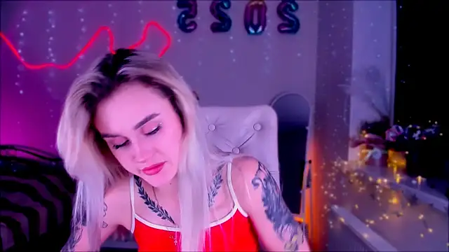 Snapshot of _Ravenaa chatting on January 29, 3:37 pm Ravenaa online show from January 29, 3:37 pm