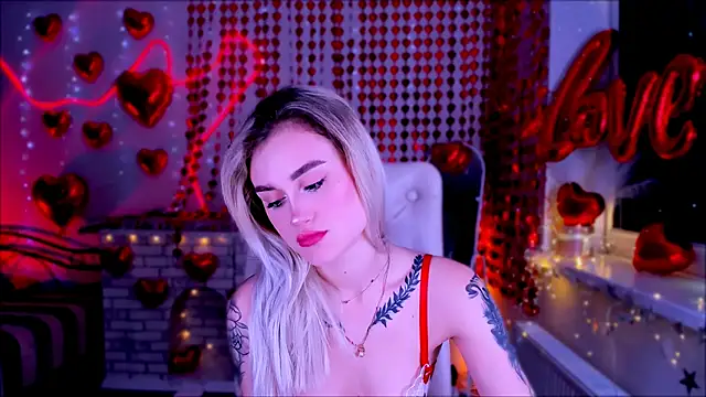  Ravenaa online show from February 8, 1:44 pm