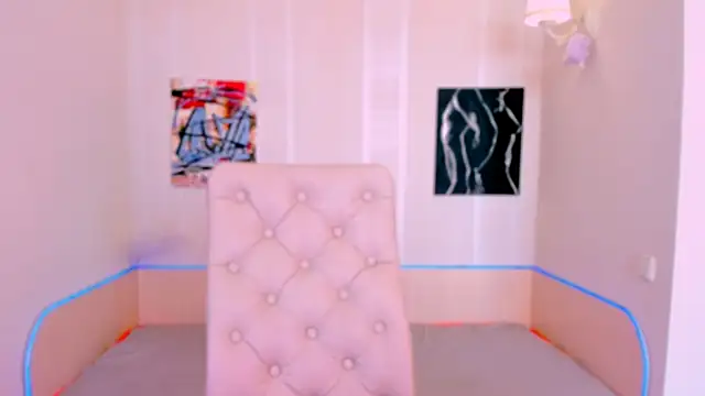 Snapshot of _Ravenaa chatting on September 21, 8:38 am Ravenaa online show from September 21, 8:38 am