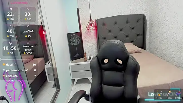 MAGNOLEROY online show from November 20, 7:46 pm