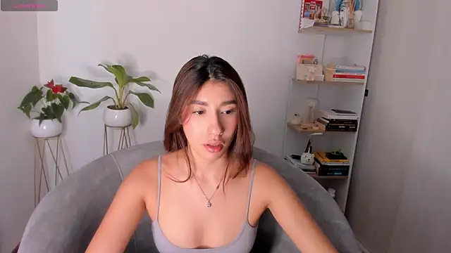 Snapshot of danna_davis18 chatting on December 1, 7:14 pm danna davis18 online show from December 1, 7:14 pm