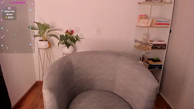 Snapshot of danna_davis18 chatting on December 17, 5:15 pm danna davis18 online show from December 17, 5:15 pm