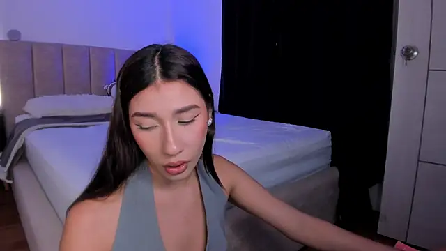 Snapshot of danna_davis18 chatting on February 19, 8:20 pm danna davis18 online show from February 19, 8:20 pm
