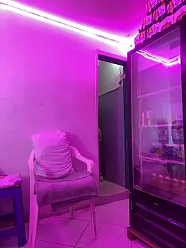 Hot beauty   online show from February 26, 3:27 am