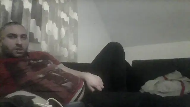 Snapshot of NewyorkDimi chatting on February 7, 5:31 am NewyorkDimi online show from February 7, 5:31 am