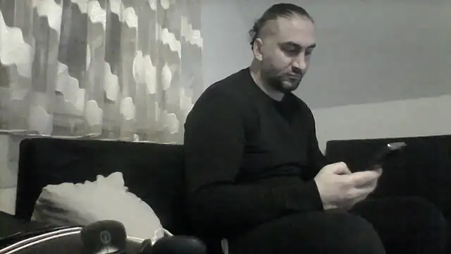 Snapshot of NewyorkDimi chatting on March 15, 3:40 am NewyorkDimi online show from March 15, 3:40 am
