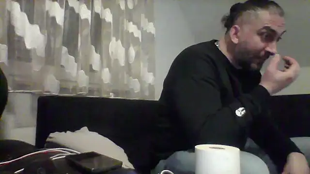 Snapshot of NewyorkDimi chatting on March 19, 2:59 am NewyorkDimi online show from March 19, 2:59 am