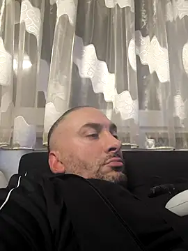 Snapshot of NewyorkDimi chatting on October 16, 12:22 am NewyorkDimi online show from October 16, 12:22 am