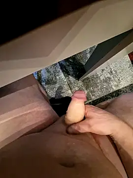 Snapshot of Warumnicht1980 chatting on February 21, 7:23 am Warumnicht1980 online show from February 21, 7:23 am