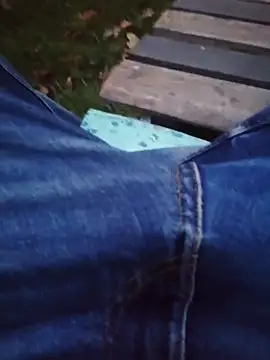 Snapshot of Warumnicht1980 chatting on October 11, 5:50 am Warumnicht1980 online show from October 11, 5:50 am