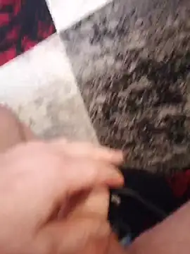 Snapshot of Warumnicht1980 chatting on October 29, 9:33 am Warumnicht1980 online show from October 29, 9:33 am