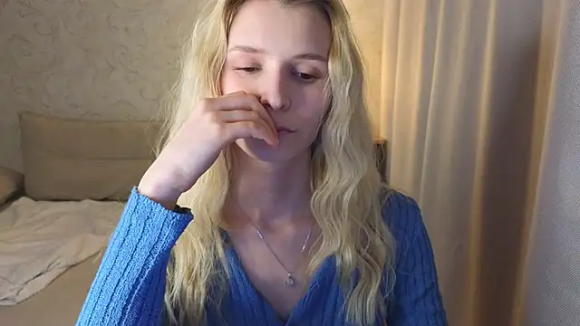 elsa limerence online show from April 17, 5:05 pm