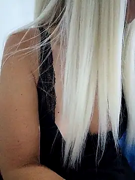 Snapshot of Biaangel34 chatting on October 23, 5:55 pm Biaangel34 online show from October 23, 5:55 pm